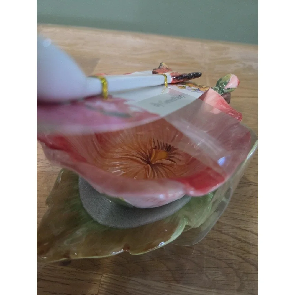 Corner Ruby Botanical Collection Coral Flower Teacup Leaf Saucer & Spoon New